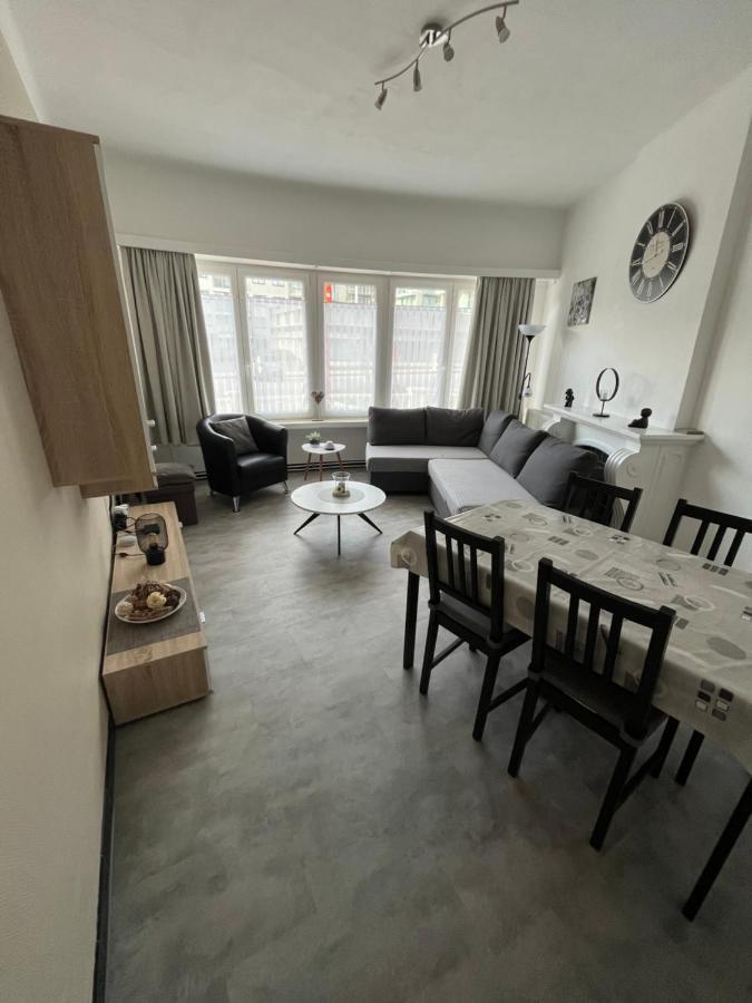 Appartement Le Royal. De Panne Exteriör bild